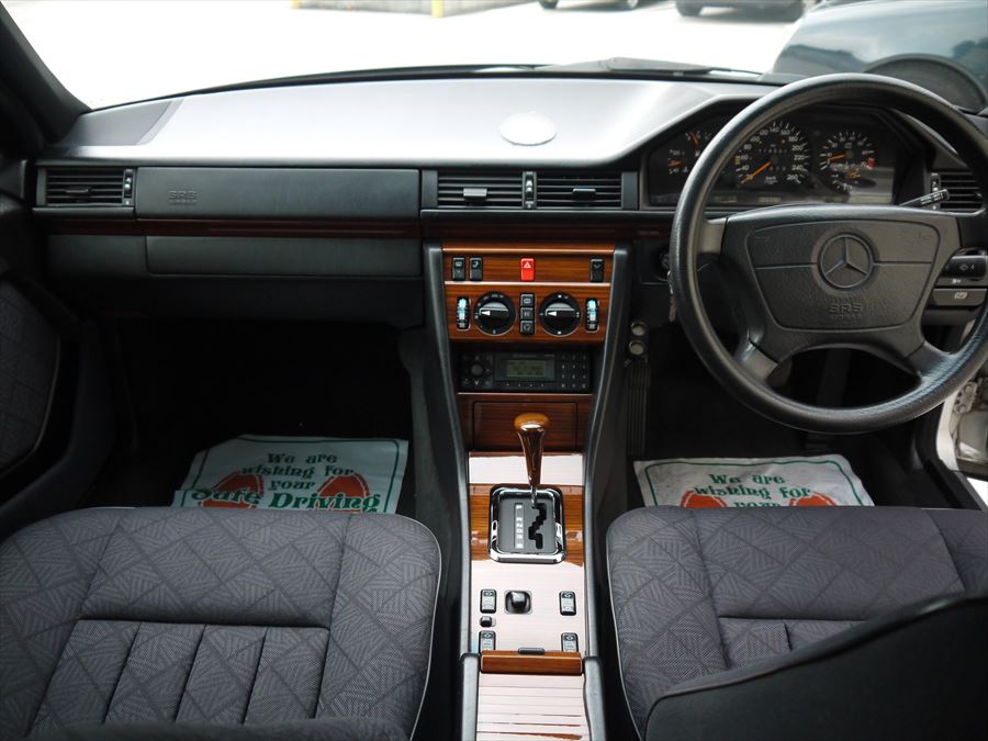 E280セダン 最終型 | メルセデスベンツ W124専門店「ARROWS  